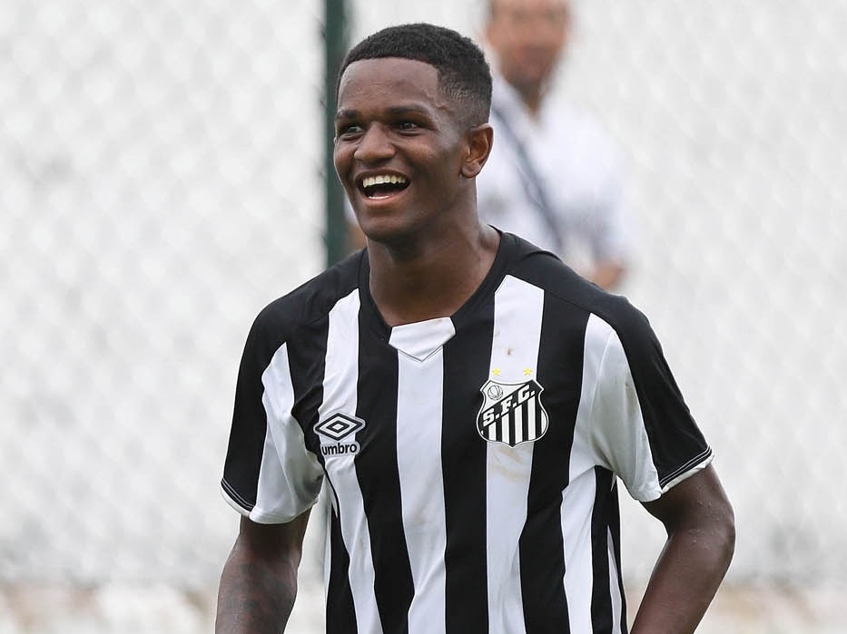 Santos se reúne por renovação de joia da base; jovem tem quatro propostas -  24/10/2019 - UOL Esporte