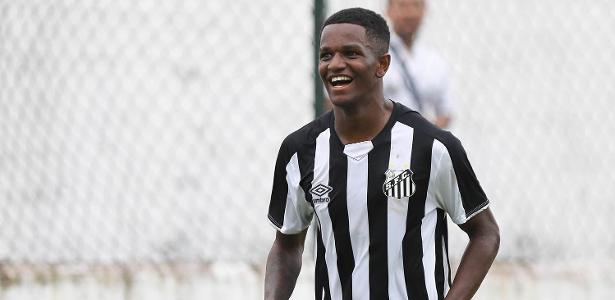 Renyer aguarda teste para ficar à disposição do Santos após