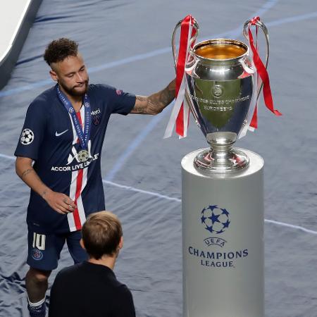 Neymar lamenta derrota do PSG na final da Liga dos Campeões - Pool/Getty Images