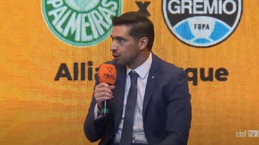 Abel Ferreira, técnico do Palmeiras, durante sorteio do mando de jogos da final da Copa do Brasil - Reprodução/YouTube