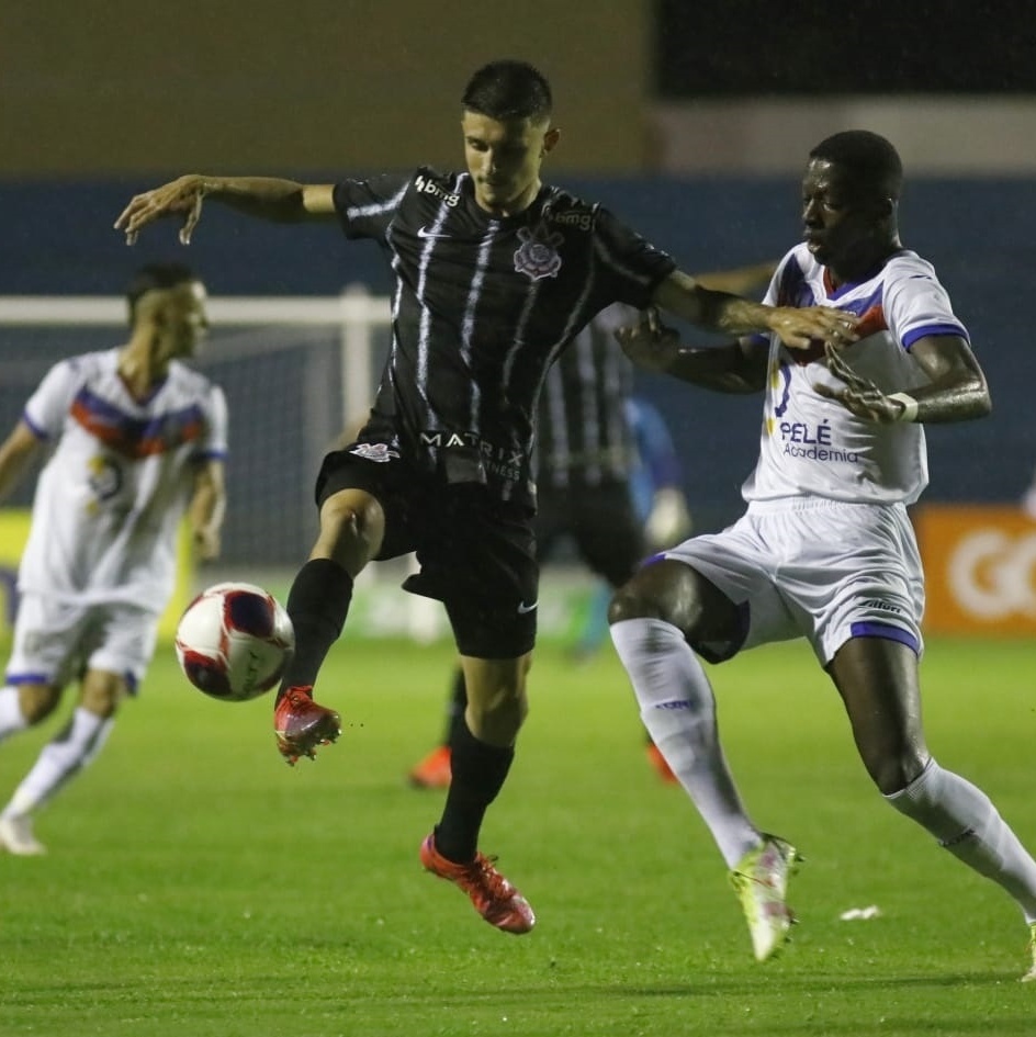 Qual foi o resultado do Corinthians na Copinha hoje?