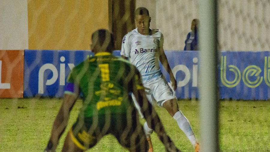 Kauan Kelvin marcou um gol na partida entre Grêmio e Castanhal pela Copinha - Bruno Creste/Divulgação/Grêmio