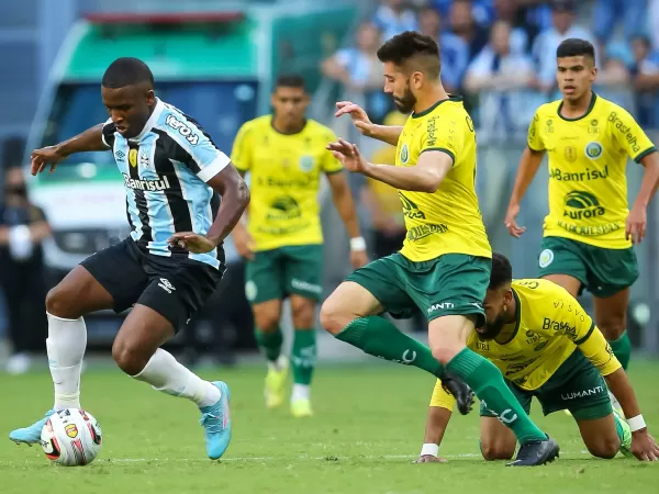 Grêmio vence o Ypiranga e encontra o Inter na semifinal - Grêmio - Diário  de Canoas