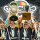 Geromel e Diego Souza em detaque na comemoração do Grêmio pelo pentacampeonato gaúcho em 2022 - Pedro H. Tesch/AGIF
