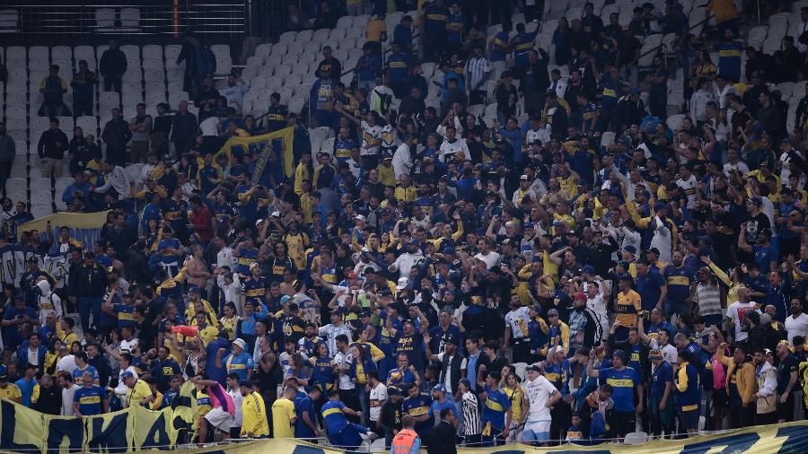 Torcida do Boca Juniors durante partida contra Corinthians no estádio Arena Corinthians - Ettore Chiereguini/AGIF