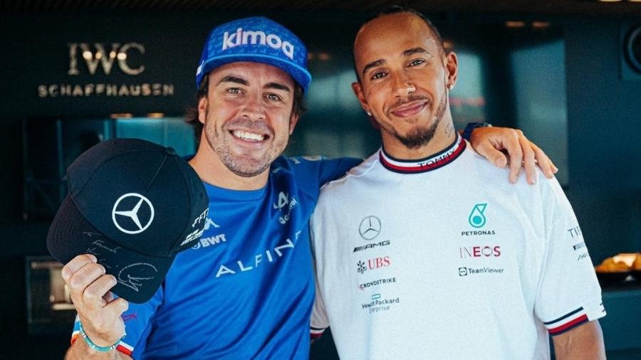 Alonso e Hamilton, juntos: minha resposta chegou, ainda que de forma tardia - Reprodução/Twitter