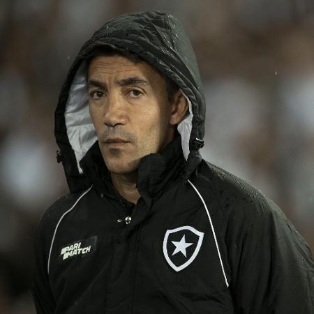 Bruno Lage, técnico do Botafogo, no jogo contra o Goiás, pelo Brasileirão