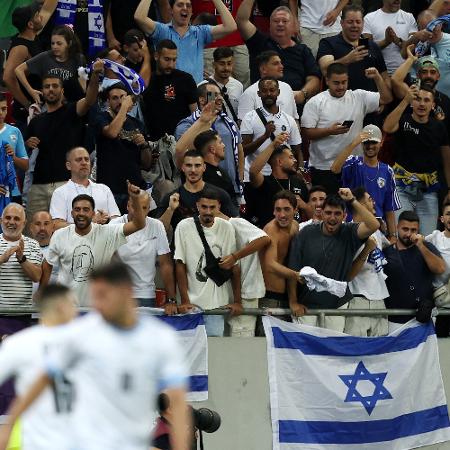 Torcedores da seleção de Israel durante as Eliminatórias para a Eurocopa de 2024