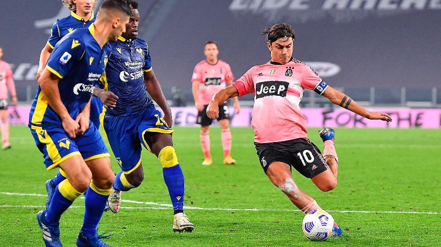 Dybala, da Juventus, está na mira do PSG - ALESSANDRO DI MARCO/EFE