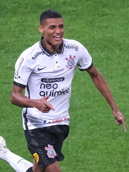 Rodrigo Varanda comemora gol do Corinthians no dérbi contra o Palmeiras, pelo Paulistão - Marcello Zambrana/AGIF