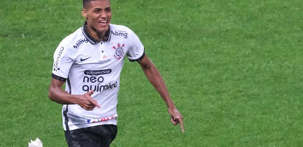 Ex-corinthians fecha com equipe amadora após pausa para cuidar da saúde mental