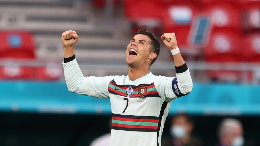 Cristiano Ronaldo comemora gol contra a Hungria na Eurocopa - Pool via REUTERS