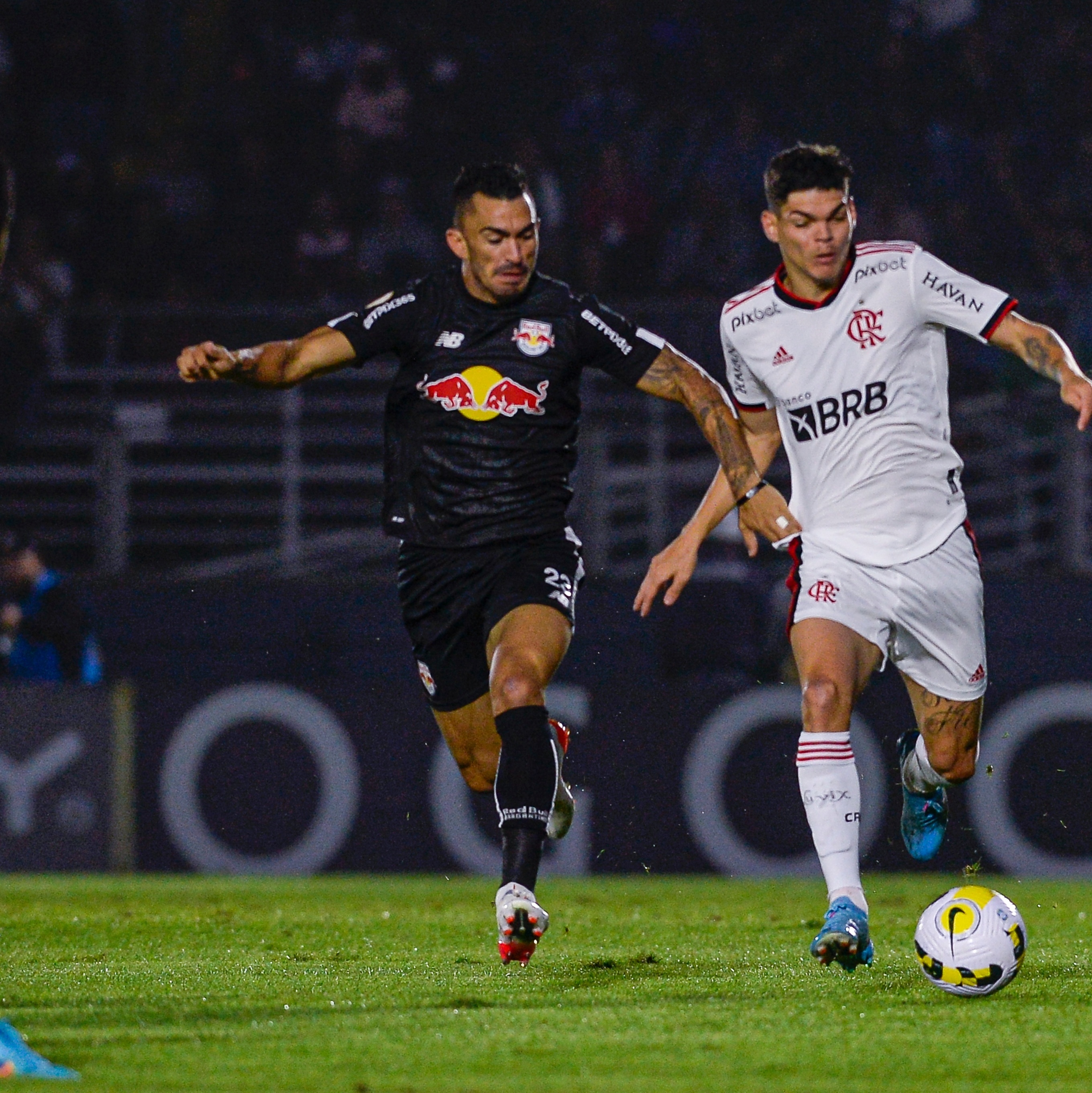 QUAL CANAL VAI PASSAR O JOGO DO FLAMENGO HOJE, 22/06? Vai passar no  PREMIERE? Veja onde assistir, escalações e horário de RB BRAGANTINO X  FLAMENGO