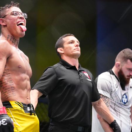 Caio Borralho finalizou Michal Oleksiejczuk no UFC Vegas - Louis Grasse/ UOL