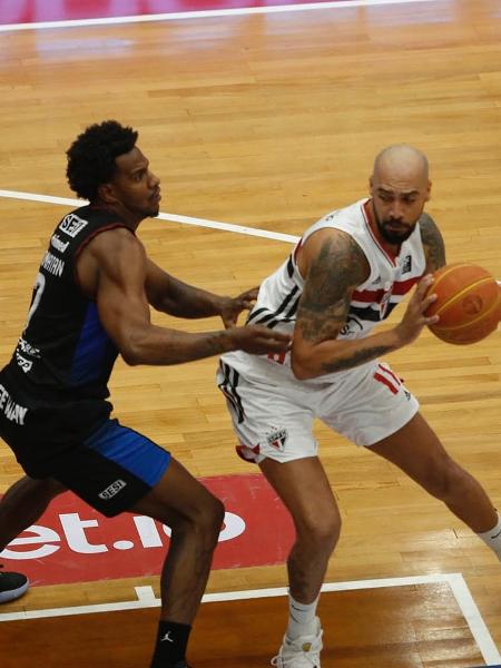 No último jogo antes dos playoffs, Basquete Tricolor é derrotado pelo Franca  - SPFC