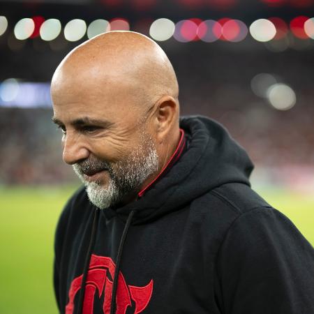 O técnico Jorge Sampaoli, do Flamengo, durante o jogo contra o Aucas, pela Libertadores - Jorge Rodrigues/AGIF