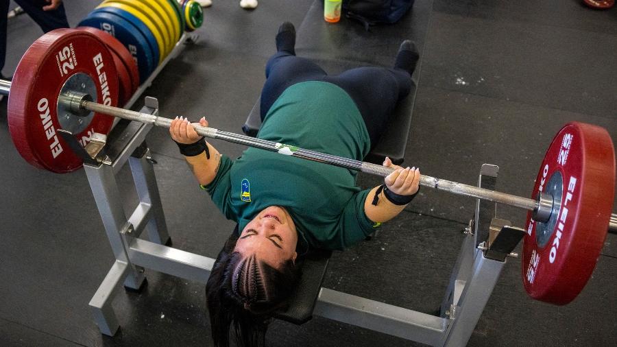 Mariana D'Andrea, atleta paralímpica brasileira do halterofilismo