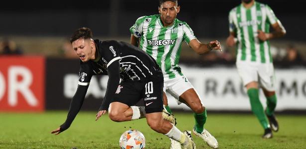 Casagrande critica atuação do Corinthians na estreia da Copa Sul-Americana