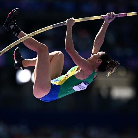 Juliana Campos, atleta do salto com vara feminino do Brasil Juliana Campos, atleta do salto com vara feminino do Brasil