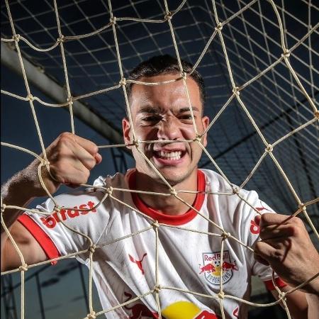 Fabinho, ex-Palmeiras, é o novo contratado do RB Bragantino Fabinho, ex-Palmeiras, é o novo contratado do RB Bragantino