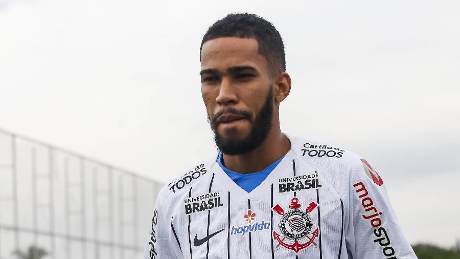 Atacante Everaldo é apresentado oficialmente pelo Corinthians no CT Joaquim Grava - Rodrigo Gazzanel/Agência O Dia/Estadão Conteúdo