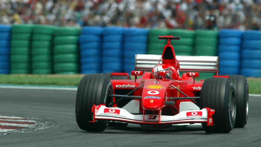 Ferrari F2002 foi pilotado por Michael Schumacher no GP da França de 2002, no qual alemão venceu e foi campeão - Jed Leicester/EMPICS via Getty Images