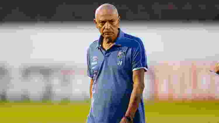 Jesualdo Ferreira durante o jogo Ferroviária e Santos - Thiago Calil/AGIF - Thiago Calil/AGIF