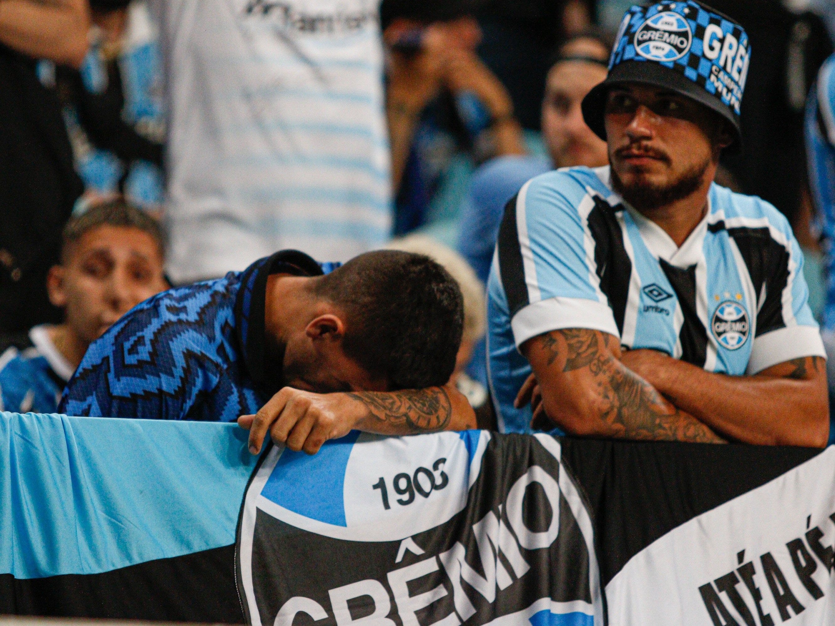 Com terceira queda, Grêmio só não supera rebaixamentos do Vasco