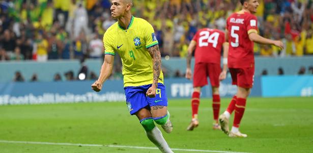 Copa do Mundo: Richarlison marca dois gols e Brasil vence Sérvia por 2 a 0