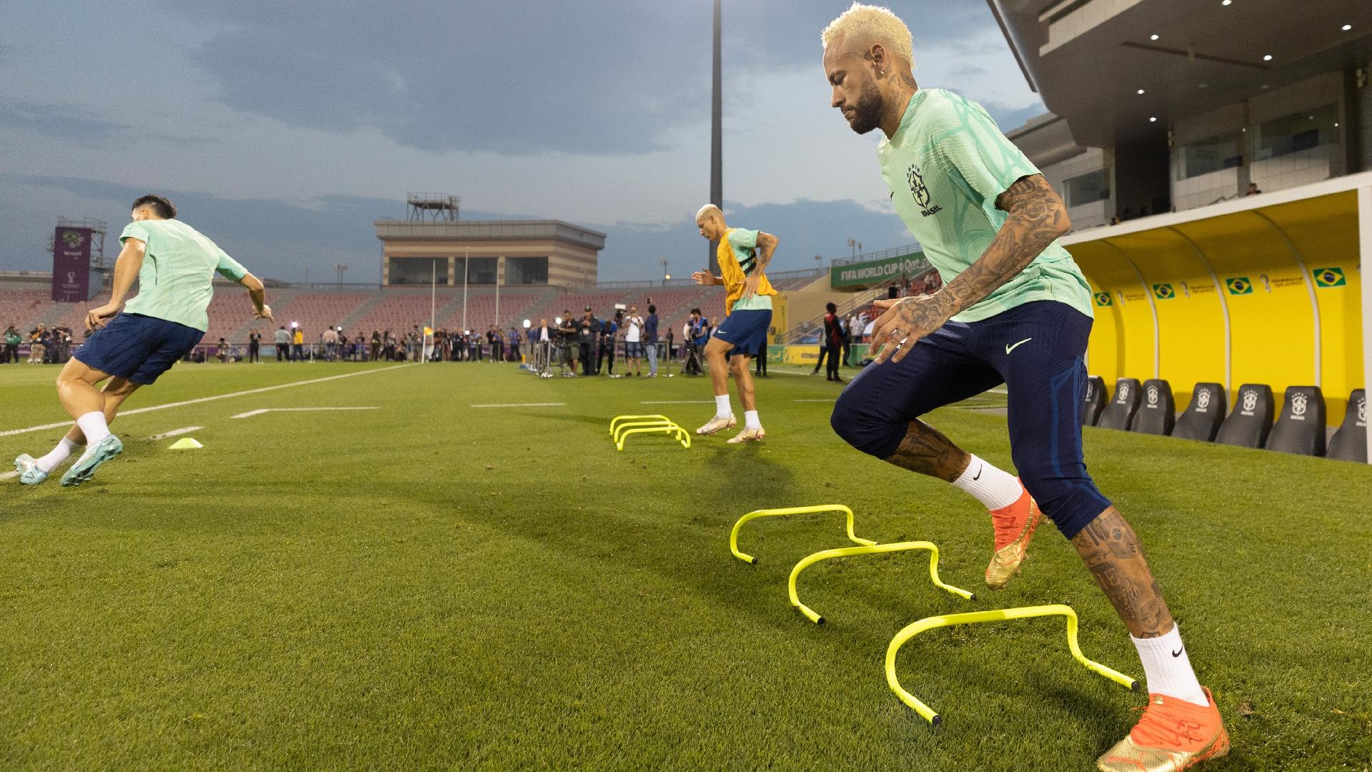 Museu do Boca aposta em fãs brasileiros, usa imagem de Neymar e 'Messi  corintiano' - Notícias - UOL Copa do Mundo 2014