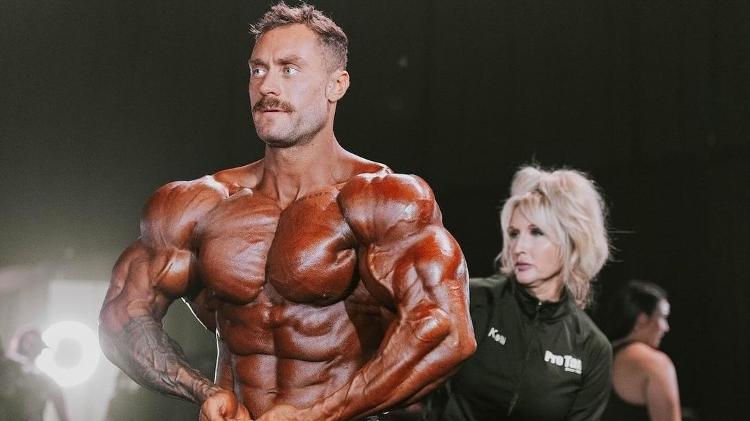 Chris Bumstead, mais conhecido como CBum, é pentacampeão da categoria Classic Physique do Mr Olympia