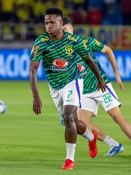 Vini Jr durante aquecimento pela seleção brasileira Vini Jr durante aquecimento pela seleção brasileira