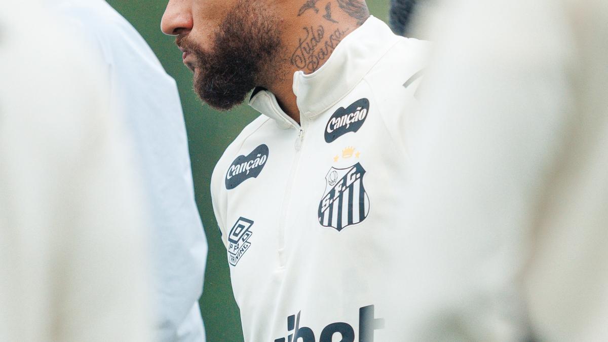 Com Neymar e Gabigol, Santos divulga relacionados contra a Chapecoense