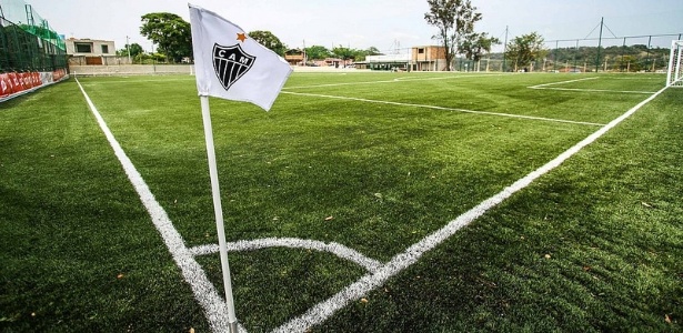 Atlético-MG tem um campo de grama sintética dentro da Cidade do Galo - Bruno Cantini/Clube Atlético Mineiro
