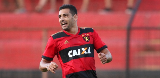 Diego Souza pediu para ser liberado contra o Coritiba e ainda não se reapresentou ao Sport - ALDO CARNEIRO/ESTADÃO CONTEÚDO