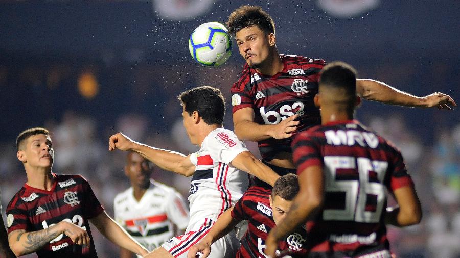 O Flamengo terá escalação na linha da que empatou com o São Paulo por 1 a 1, no Morumbi - Alan Morici/AGIF
