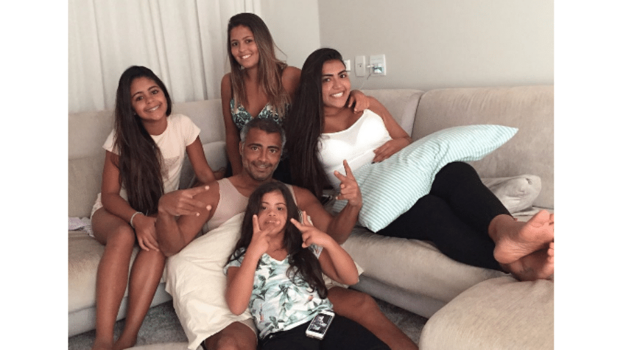 Romário com as filhas - Reprodução/Instagram