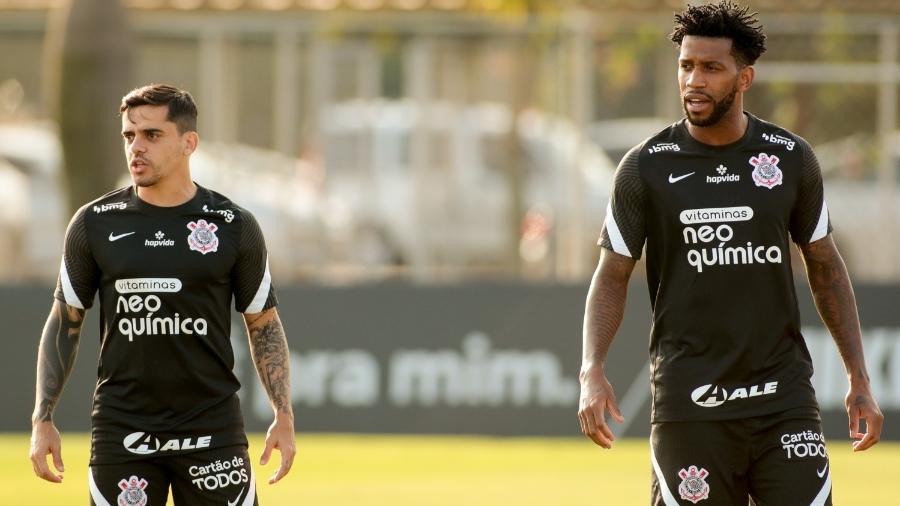 Fagner e Gil são dois dos pilares defensivos do Corinthians para a partida contra o Peñarol  - Rodrigo Coca/ Ag. Corinthians 