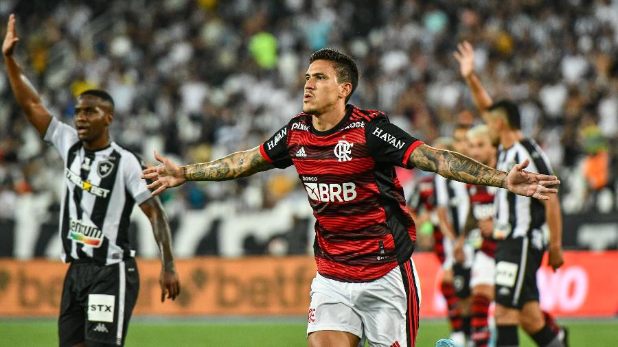 Pedro, do Flamengo, comemora gol contra o Botafogo, em clássico pelo Carioca - ALEXANDRE NETO/PHOTOPRESS/ESTADÃO CONTEÚDO