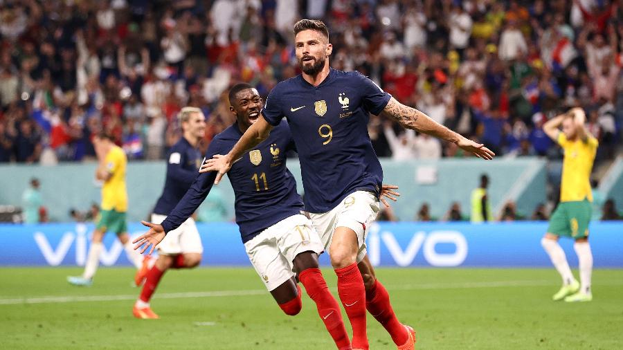 Giroud comemora seu gol pela França contra a Austrália na Copa do Mundo - Robert Cianflone/Getty Images