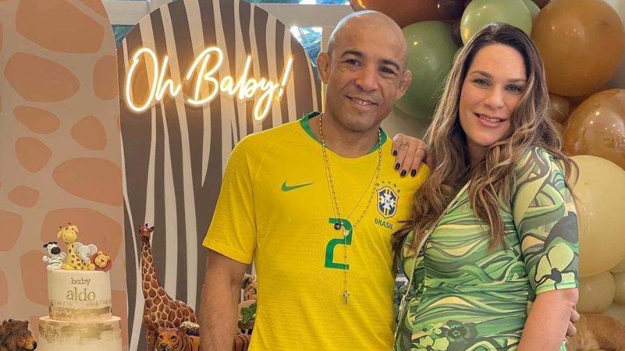 José Aldo e sua esposa Vivianne Pereira - Reprodução/Instagram