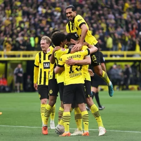 Bundesliga: Borussia vence o Colônia e assume liderança da Bundesliga 2022 /2023