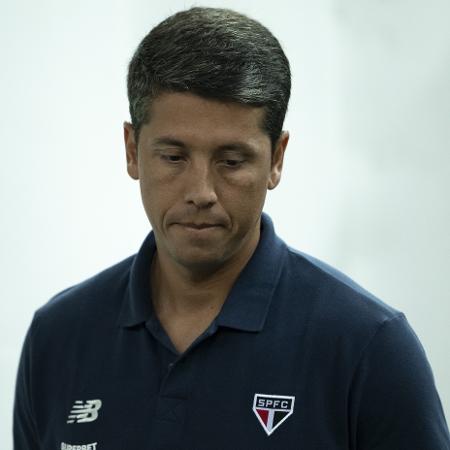 Thiago Carpini, técnico do São Paulo, durante jogo contra o Flamengo
