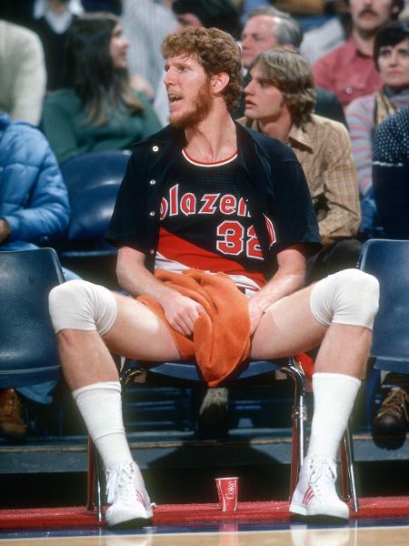 Bill Walton durante a temporada 1977/78 da NBA, na qual foi MVP vestindo a camisa do Portland Trail Blazers
