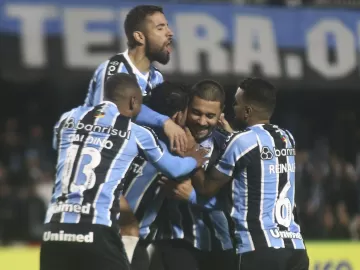 Grêmio volta com goleada sobre o The Strongest e renasce na Libertadores