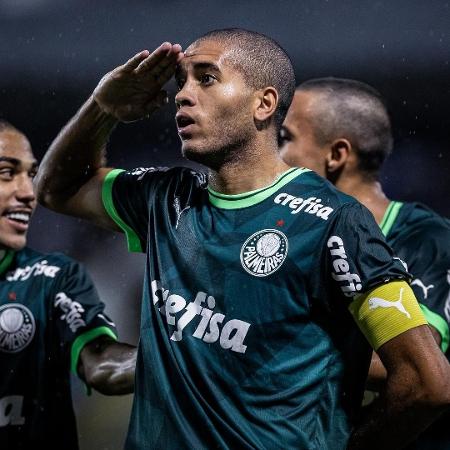 Gabriel Vareta está no Palmeiras há dez anos e atualmente é um dos zagueiros titulares do time sub-20 - Reprodução