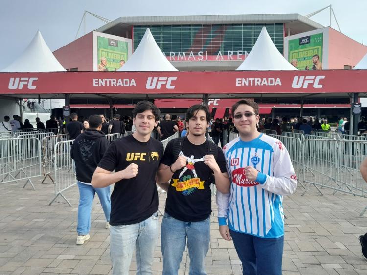 Fãs de Belém, Pará, foram para o Rio de Janeiro acompanhar o UFC Fãs de Belém, Pará, foram para o Rio de Janeiro acompanhar o UFC