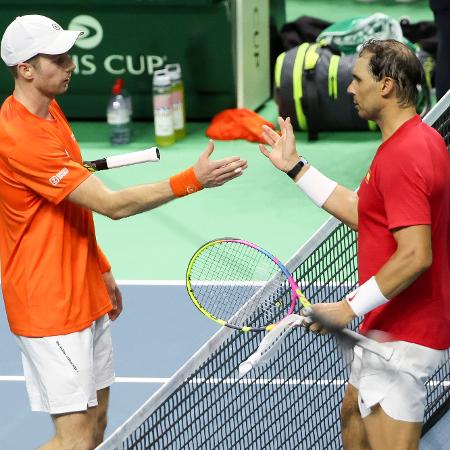 Rafael Nadal, da Espanha, em jogo contra, Botic Van De Zandschulp, da Holanda, pela Copa Davis Rafael Nadal, da Espanha, em jogo contra, Botic Van De Zandschulp, da Holanda, pela Copa Davis