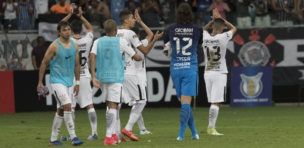 Melhor visitante do país, Corinthians tem estratégia para brigar por título