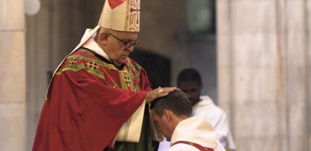 Philip Mulryne foi ordenado pelo arcebispo Di Noia, um nome poderoso no Vaticano - PHILIP MCSHANE/BBC